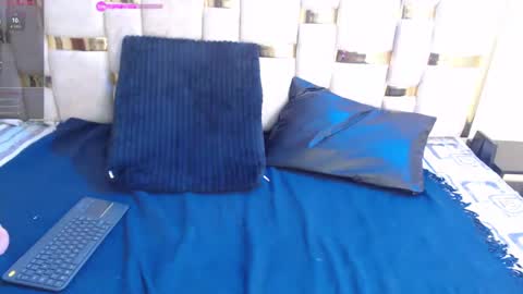 emily fox 3 online show from February 2025 02:53:02 PM