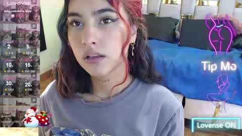 emily fox 3 online show from March 2025 03:02:01 PM