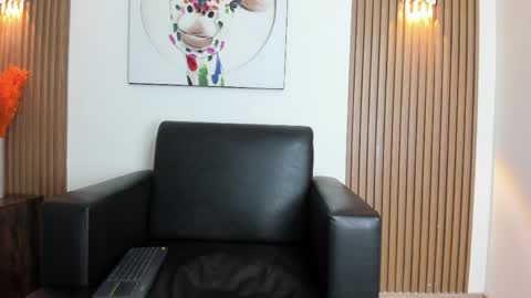 emily_frostt online show from April 2026 11:29:01 AM