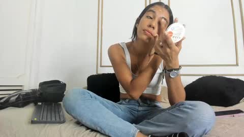 emily_gaviria1 online show from May 2026 01:09:02 PM