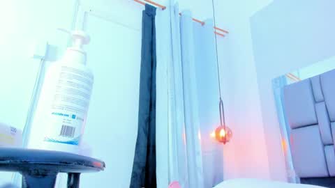 Snapshot of emily_gil1 chatting on January 2025 05:08:01 PM Emi online show from January 2025 05:08:01 PM