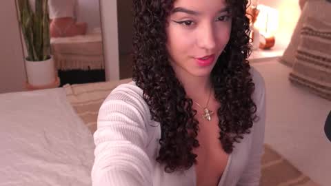 Juliana online show from October 2025 10:20:02 PM