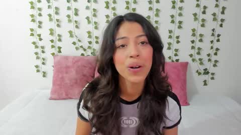 Snapshot of emily_jonessxx chatting on February 2026 06:26:02 PM emily online show from February 2026 06:26:02 PM