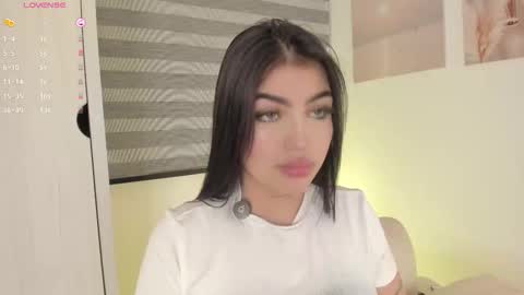 EmilyKenner  Independent model  online show from November 2025 11:35:01 AM