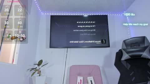 emily_palmeer online show from February 2026 09:33:02 PM