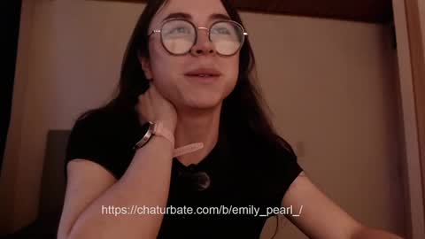 emily_pearl_ online show from January 2025 10:43:01 PM