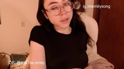 emily_pearl_ online show from February 2026 08:27:02 AM