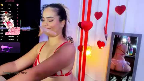 Snapshot of emily_preetygirl chatting on February 2026 12:13:02 PM EMILY online show from February 2026 12:13:02 PM