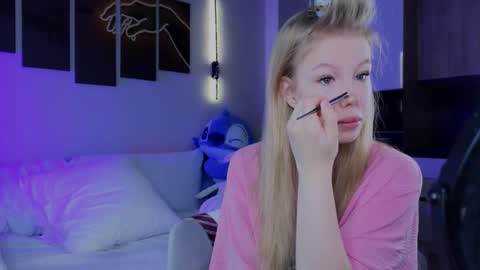 emily shepard online show from April 2026 01:36:01 AM