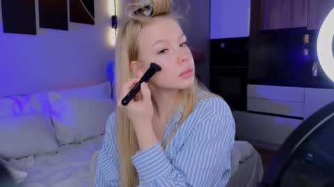 emily shepard online show from April 2026 01:50:02 AM