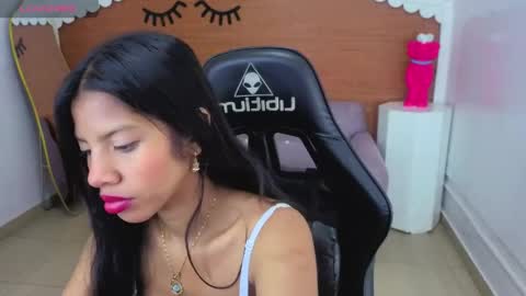 emily_smith_t online show from June 2026 12:43:01 PM