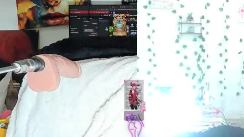 Emily Thompson33 online show from March 2026 03:11:01 AM