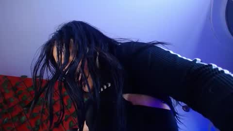 Emily Trujillo online show from November 2025 06:04:02 PM