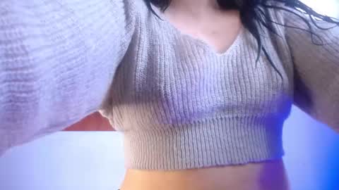 Emily Trujillo online show from November 2025 09:59:01 AM