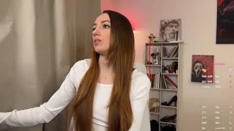 Snapshot of emily_w0w_ chatting on February 2026 06:30:02 AM Lia online show from February 2026 06:30:02 AM