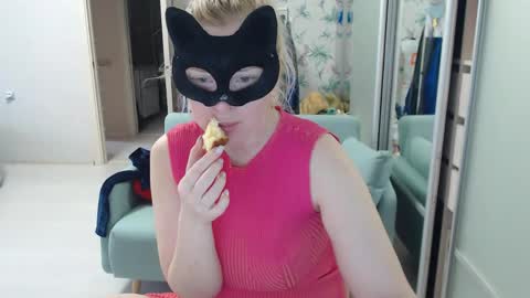 Emily online show from April 2026 09:36:02 AM