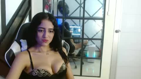 EMILY  online show from September 2025 03:28:01 AM