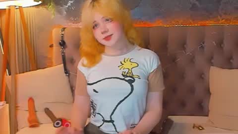 Baby Emelli online show from April 2026 06:40:01 AM