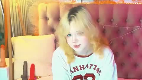 Baby Emelli online show from May 2026 06:20:01 AM