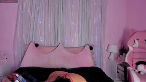 Snapshot of emilybta chatting on September 2025 07:46:02 PM EMILY online show from September 2025 07:46:02 PM