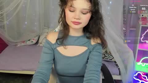 Emilyhaves online show from November 2025 03:16:01 PM