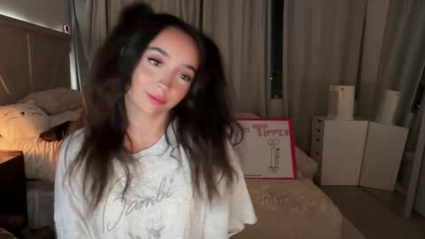 emilyfawn online show from May 2026 03:34:01 AM