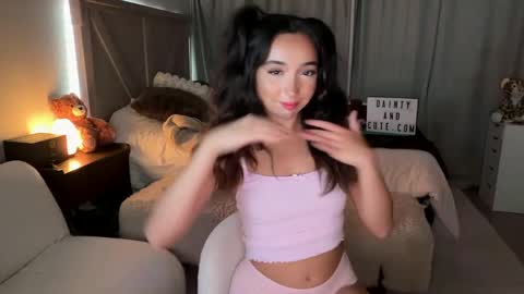 emilyfawn online show from May 2026 04:07:01 AM