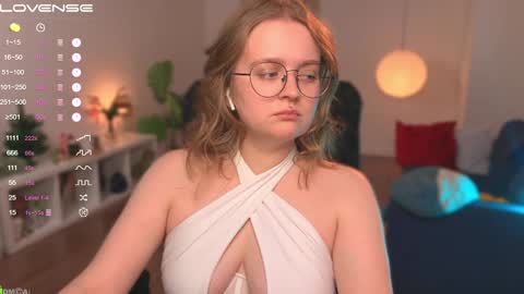 Emily  online show from January 2025 12:09:02 PM