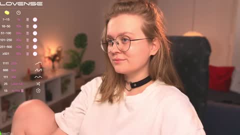 Emily  online show from February 2025 04:36:01 PM