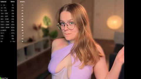 Emily  online show from December 2025 09:58:01 AM