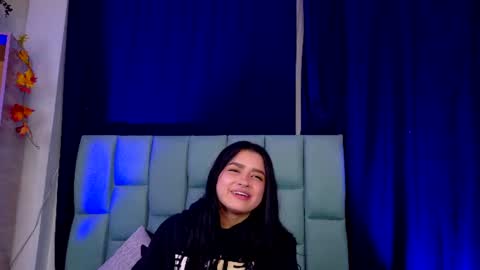 Snapshot of emilygh1_ chatting on June 2026 03:00:01 AM Emily online show from June 2026 03:00:01 AM