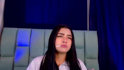 Snapshot of emilygh1_ chatting on July 2026 02:36:01 AM Emily online show from July 2026 02:36:01 AM