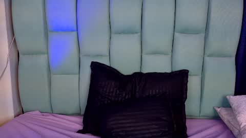 Snapshot of emilygh1_ chatting on July 2026 06:47:02 AM Emily online show from July 2026 06:47:02 AM