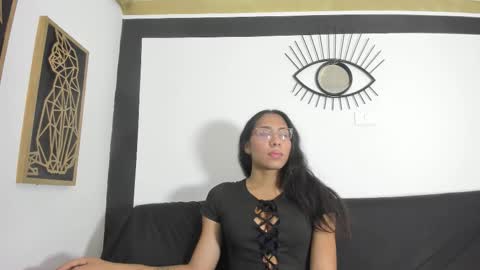 Emily online show from October 2025 11:20:02 AM