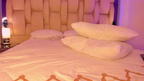 Snapshot of emilyhaan_ chatting on December 2024 11:10:02 PM Emily online show from December 2024 11:10:02 PM