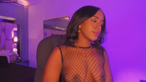 Snapshot of emilyhaan_ chatting on January 2025 07:58:02 PM Emily online show from January 2025 07:58:02 PM