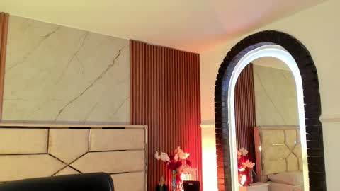 Snapshot of emilyhendrix_ chatting on February 2026 02:14:01 PM Emily Hendrix online show from February 2026 02:14:01 PM