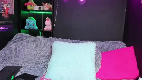 Snapshot of emilyjhonson_1 chatting on January 2025 04:49:02 PM Emily Jhonson online show from January 2025 04:49:02 PM