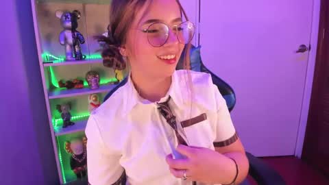 VALEEEN online show from March 2025 08:14:02 PM