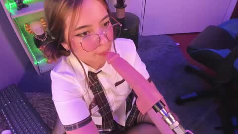 VALEEEN online show from March 2025 11:18:02 PM