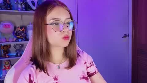 VALEEEN online show from November 2025 05:00:01 PM