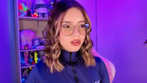 VALEEEN online show from May 2026 03:22:02 PM