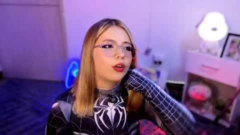 VALEEEN online show from August 2026 04:55:01 PM