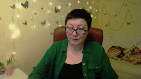 Snapshot of emilyl0vee chatting on March 2026 06:59:01 PM Emily online show from March 2026 06:59:01 PM