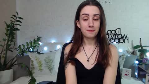 Emyli online show from February 2025 09:20:02 PM