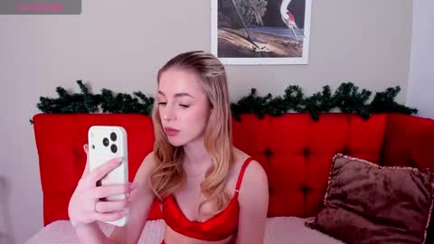 emilymagnificent online show from December 2025 01:45:01 AM