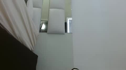 emily monrro online show from January 2025 10:34:02 PM