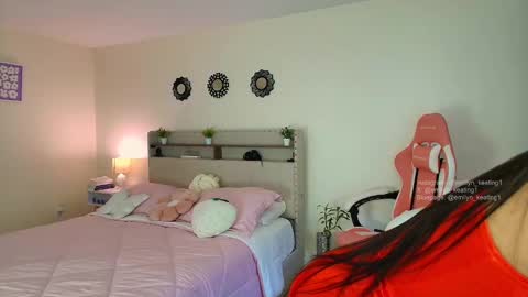 Em online show from March 2025 02:01:02 AM