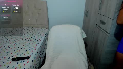 Emily online show from December 2025 01:42:01 PM