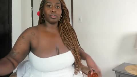 Snapshot of emilyrojas chatting on September 2025 12:28:01 PM emilyrojas online show from September 2025 12:28:01 PM